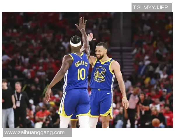 战术拆解：库里为何能掌控比赛节奏？