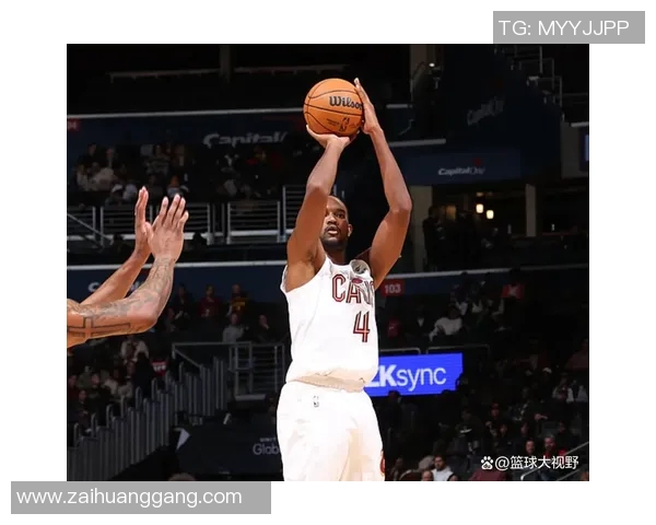 米切尔赛场爆发小插曲，裁判如何处理？